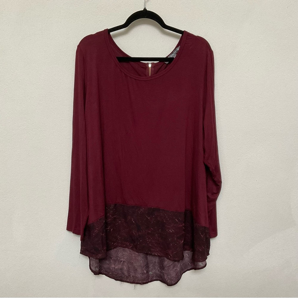 Daisy Fuentes Maroon Long Sleeve Top With Sheer Patterned Bottom Panel Size 3X